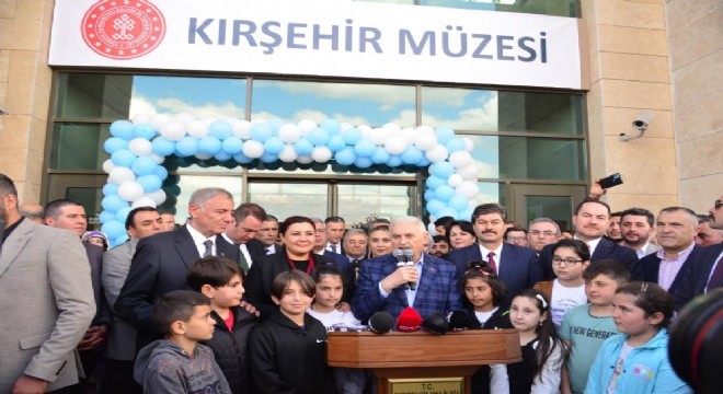 Yıldırım: 'Türkler olmasa tarih yazılamaz'