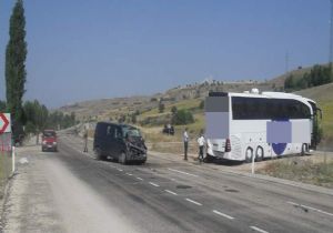 Taziyeye gelirken kaza yaptı