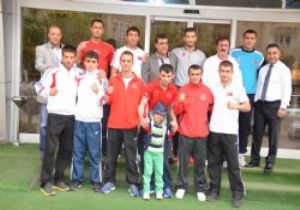 Boksörler Erzurum'da...