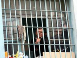 Cezaevlerinde ‘vardiyalı uyku'