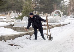 BU DA MEZARLIK OPERASYONU...