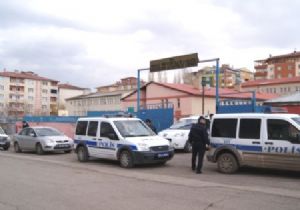 Kent merkezinde silahlı kavga