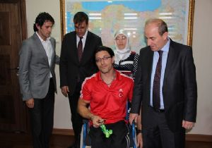 Şampiyon Seven'e ödül