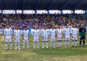 Efsaneler destek için geliyor