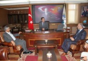 AK Parti mitinge yoğunlaştı