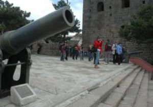 TABYALAR TURİST AKININA UĞRUYOR