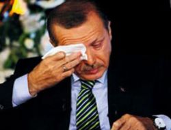 'Erdoğan ağlayarak dua eder'