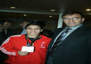 Yılmaz Türkiye'yi temsil edecek