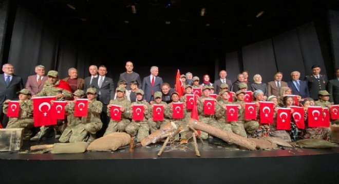 Çanakkale ruhu Erzurum'da sahneye taşındı