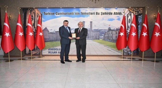 Çiftçi'den ER-VAK'a takdir plaketi