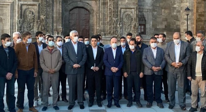 Öz: 'Hayırlara vesile olsun'