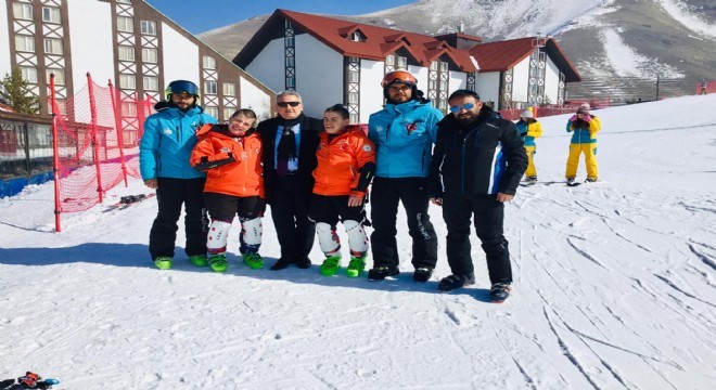 Özel ikizlerden madalya sözü