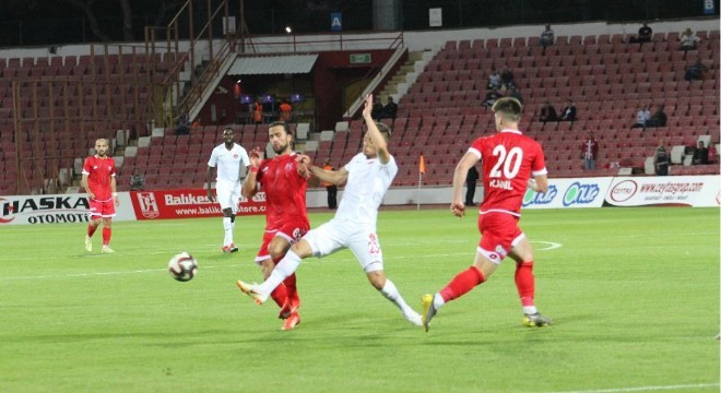 Ümraniyespor'da Balıkesirspor şoku