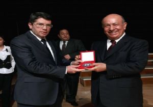 ALTIN ÖĞÜTLER