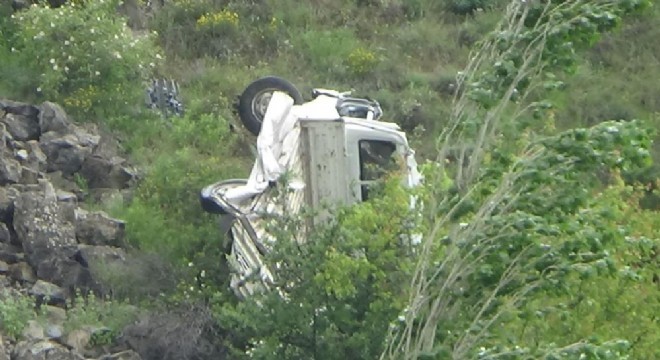 İspir Şerderesi'nde kaza: 1 yaralı