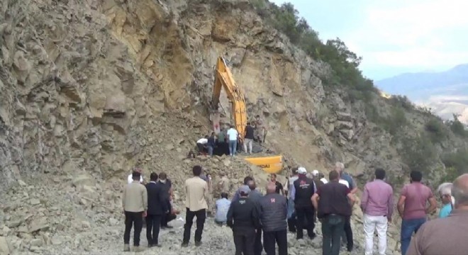 İspir'de heyelan: 1 ölü