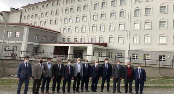 Şehit Ozan Kağızmanlı Hıfzı'ya vefa