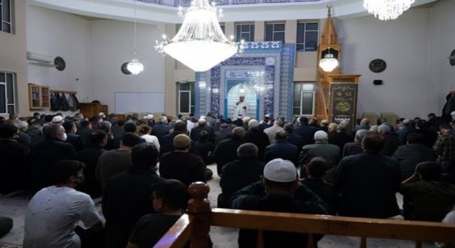 ‘Enderun Usulü' teravih namazı geleneği yaşatılıyor