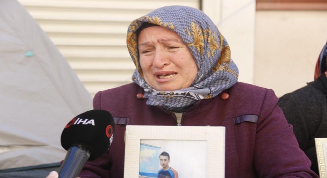 ‘Gözyaşları içinde evlat yolu gözlüyorlar'