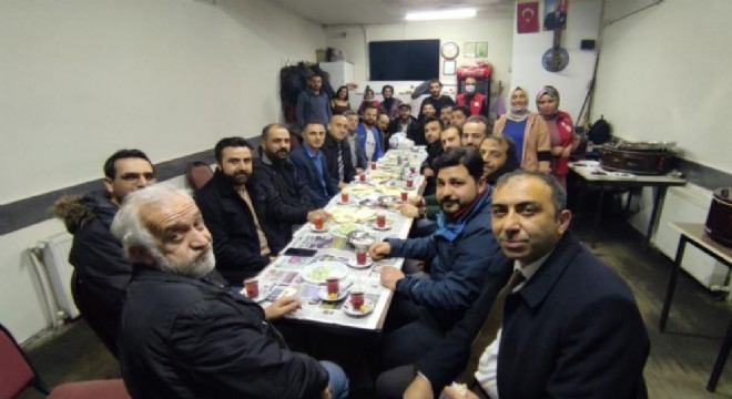 ‘Kıraathaneler aslına dönüşüyor'