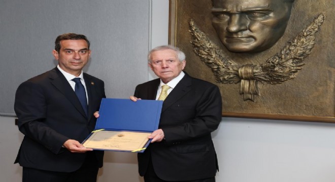 Aziz Yıldırım mazbatasını aldı